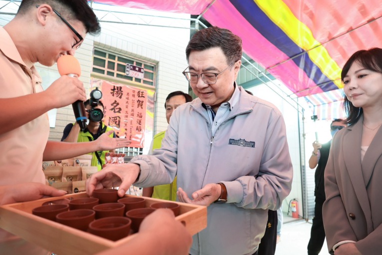 雲林青農「福運稻」勇奪英國美味大賞 卓榮泰：編列8億升級糧倉、強化糧食安全