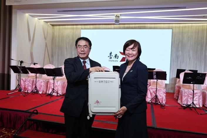 跨國愛心行動！安倍昭惠拋磚引玉援助臺南 臺南市長黃偉哲感謝真情支持