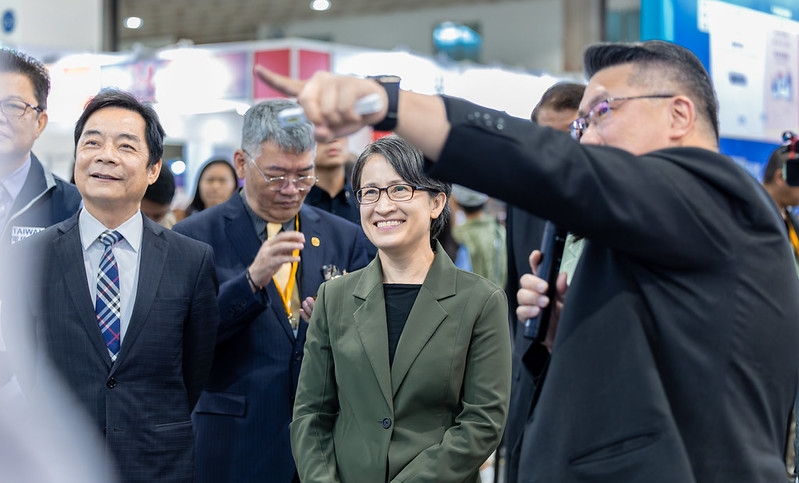 蕭美琴副總統參觀Secutech 2026第27屆臺北國際安全科技應用博覽會　肯定強化全社會防衛韌性成果