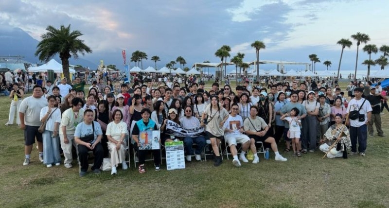 花蓮七星潭「神仙來趕集」登場 音樂市集結合淨灘推廣環保