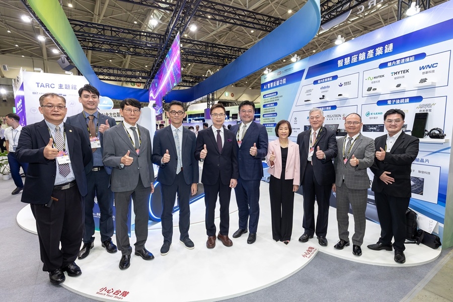 台北國際車用電子展登場！城際氫能大巴與AI智慧座艙亮相　經濟部TARC主題館展現臺灣車電雙引擎