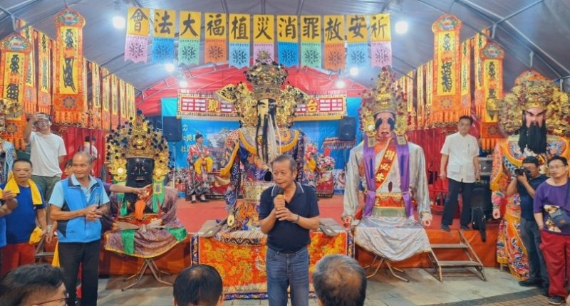 台中南區500人參與城隍夜巡 舉枷文化結合青年世代傳承百年信仰