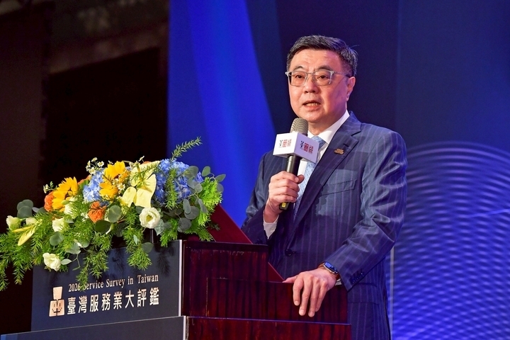 行政院長卓榮泰出席臺灣服務業大評鑑頒獎典禮　全面協助中小微企業發展打造社會穩定基石