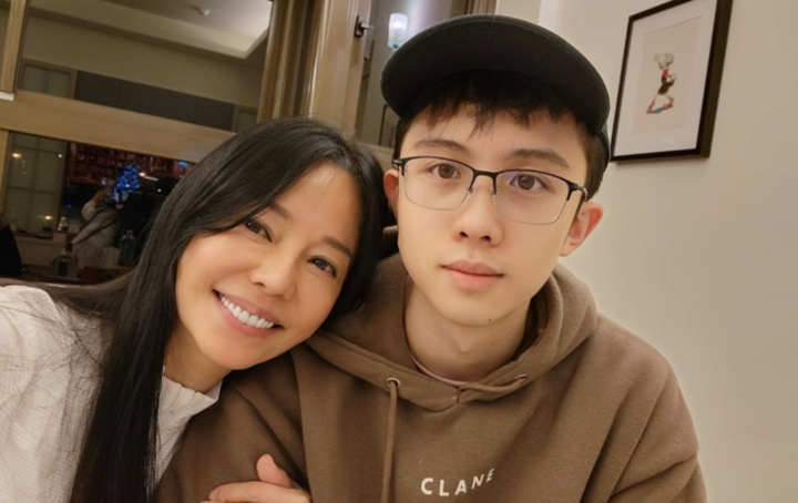 狄鶯碩士論文研究孫安佐引發討論　亞大企業管理碩士專題再掀親子與輿論焦點