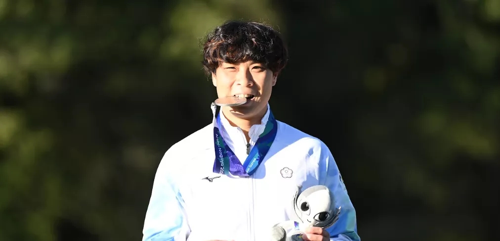 輕艇「越野激流」摘銀 張筑涵連四屆亞運奪牌
