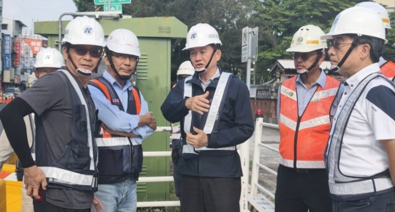 中秋連假捷運施工不打烊 高市捷運局長視察黃線Y8站工地安全