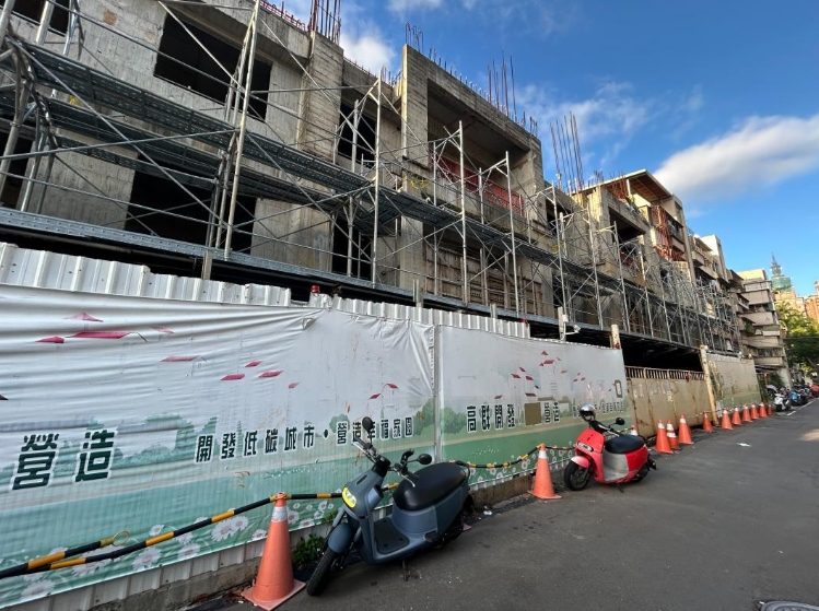 建商集體倒閉潮成形？臺灣中小型建商5間熄燈　房市低迷擠壓財務壓力　法拍案與爛尾樓風險浮現