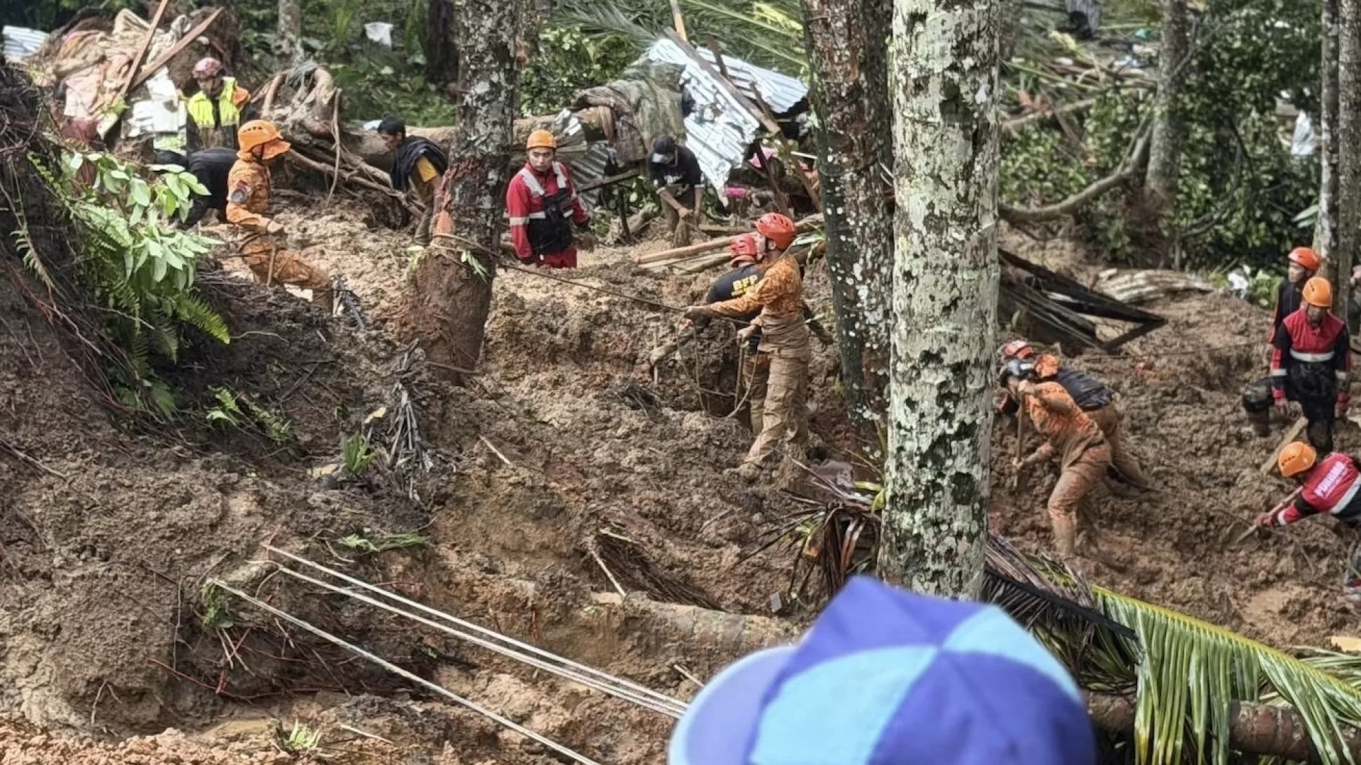 巴威颱風外圍環流帶來強降雨 菲律賓南部山崩釀15死、6失蹤