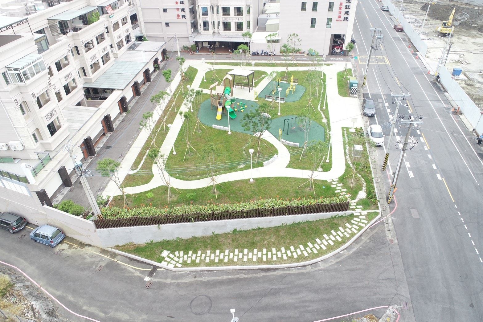 高雄橋頭仕豐新亮點 公兒10公園正式開放 親子休憩新選擇完工啟用
