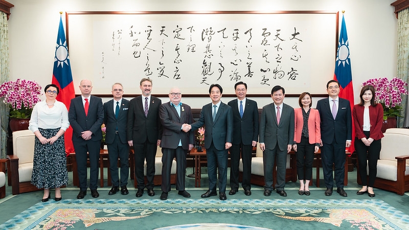 賴清德總統會晤波蘭前總統華勒沙　指出臺灣發揮良善力量成為全球民主韌性關鍵貢獻者