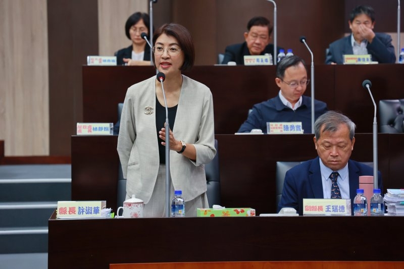 南投縣擬放寬老人假牙補助門檻 縣長許淑華允諾明年實施
