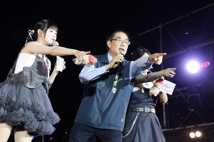 臺南運河百年音樂祭五萬人潮嗨翻運河畔　安平現場人潮爆滿