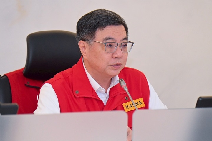 行政院長卓榮泰視察水利署防災中心　要求持續掌握各地水情與堰塞湖狀況　全力強化豪雨應變整備