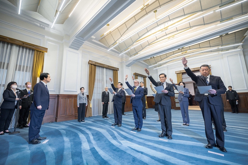 新任行政院、考試院、監察院及駐外大使宣誓典禮登場，賴清德總統強調恪守憲政體制、落實國家責任，三院人事啟動