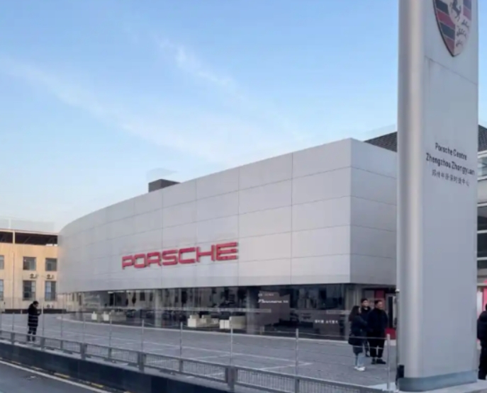 中國市場崩潰衝擊擴大　Porsche面臨經銷商閉店潮　保時捷拔百座充電樁顯示充電布局收縮