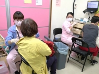 公費疫苗首3日打氣旺 流感疫苗單日接種人數達33.5萬