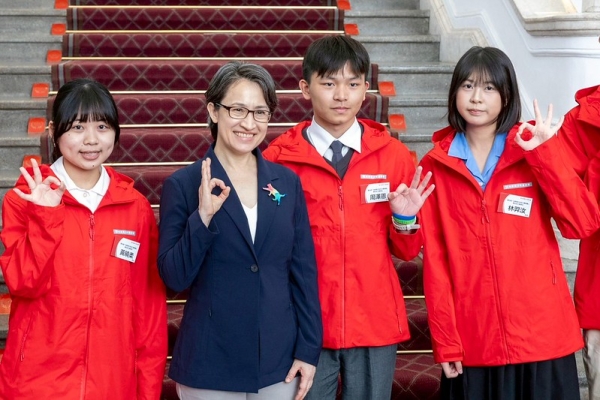 蕭美琴副總統親自表揚第26屆台新青少年志工獎得主　展現新世代創意與行動力，成為臺灣良善力量典範