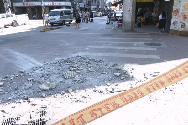寧夏夜市社區磁磚大面積剝落 建管處要求限期改善