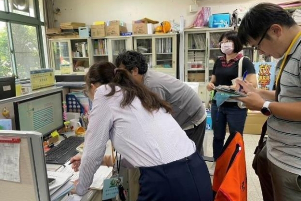 臺南市校園資訊建設蟬聯12年全國特優，全面升級AI智慧學習環境提升學生學習效能