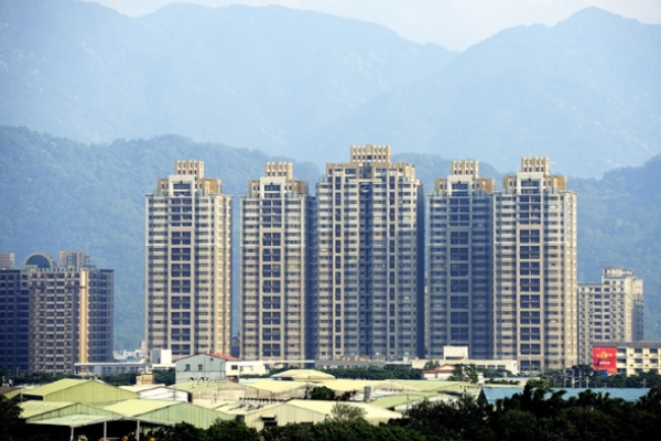央行七波信用管制下壓抑交易量　三重低總價交易熱點大公開