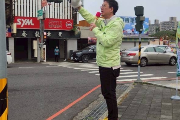 民進黨臺南第8選區初選競爭激烈　林建南重返選戰全面上街頭強化基層拜票