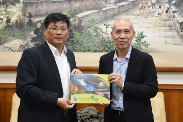 林皆興會見台航董事長魏健宏　攜手為藍色公路觀光注入新動能