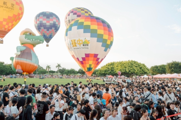 2025臺中石岡熱氣球嘉年華人氣爆棚，單日湧入15萬人次創歷年新高夏日盛事