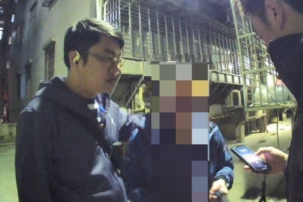 百萬詐財案現形！LINE假投資詐騙橫行　臺北內湖警當場查緝送辦面交車手