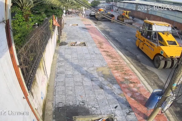 影／驚悚工安意外！越南工人施工遭撞倒「壓路機直接輾過」　當場身亡影片瘋傳