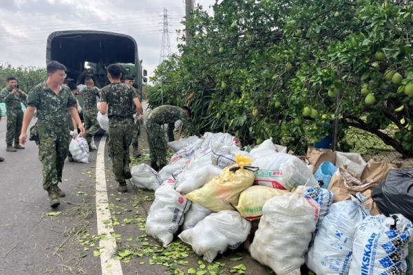 中秋文旦恐缺貨？丹娜絲颱風重創麻豆果園　價格恐飆、農民損失慘重