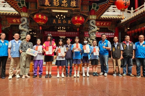 苗栗頭份敬師大典隆重登場　  市公所致贈教師節禮券弘揚尊師重道