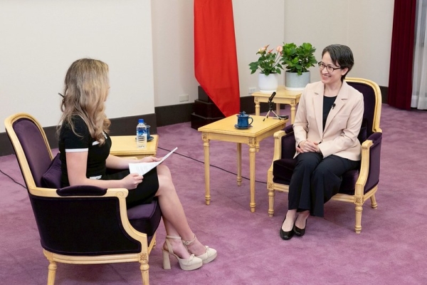 地緣政治升溫！蕭美琴副總統接受《War Room》專訪：臺灣遭史上最強混合戰攻擊　美方不可忽視