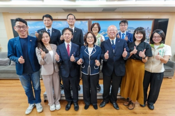 奧正史卸任、福永護接棒　康議長盼台日友誼薪火相傳、一棒接一棒