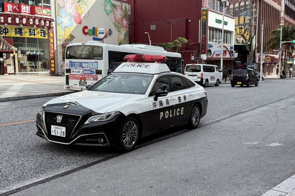 沖繩飯店傳命案！39歲女陳屍客房...美海陸軍人涉殺人奪財　警靠「雙臂刺青」鎖定身分