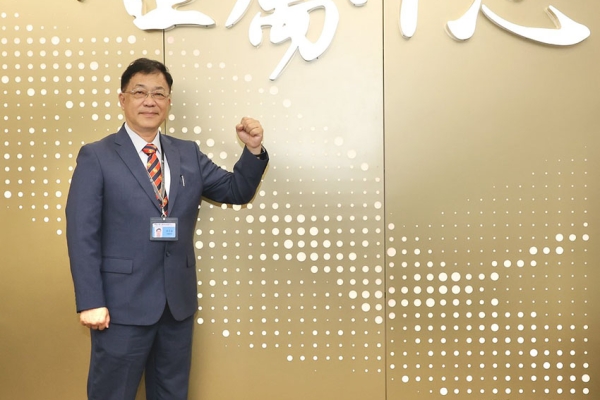 吳忠春接任金屬中心董事長 聚焦AI與淨零轉型推動產業升級