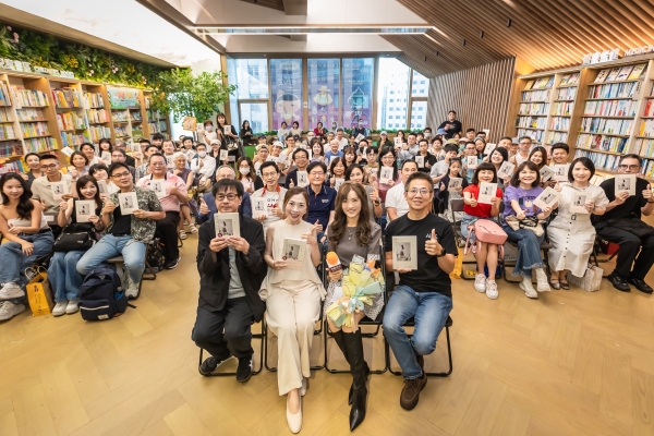 從醫師到書寫者　袁上雯《明亮的生活》在食物與記憶中尋找自己