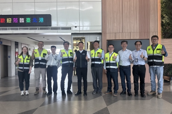 交通部長陳世凱視察臺北港土方收容作業　肯定臺灣港務公司協助公共工程建設推進