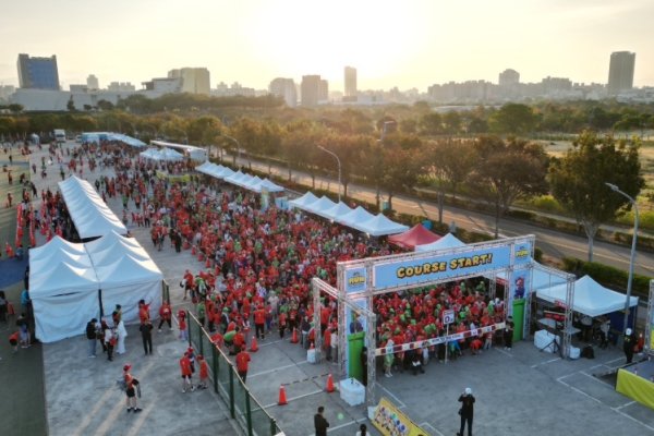 臺中首場SUPER MARIO主題路跑盛會盛大登場　萬名粉絲齊聚感受跨世代童年經典與趣味互動
