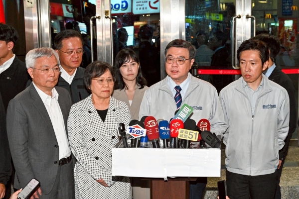 行政院長卓榮泰坐鎮指揮　板南線臺北車站煙霧彈事件列北捷連續攻擊案　要求徹夜清查犯罪動機給受害者與社會交代