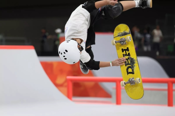 12歲小將辜泳諺奪滑板銀牌 創下台灣亞運最年輕得牌選手