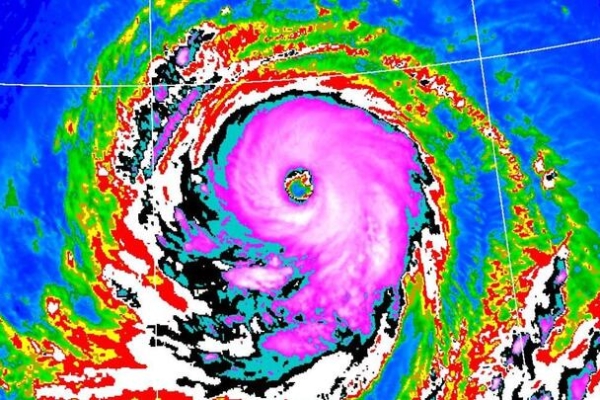 巴威颱風最新路徑逼近臺灣　氣象署最快7月9日發海陸警　大型強颱恐橫掃北臺灣