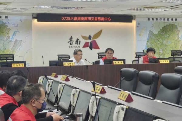 行政院雲嘉南災後復原前進指揮所  復原會議改協助降雨搶救災工作