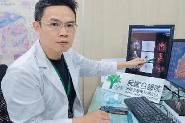 無血便 便秘 腹瀉、無家族病史 43歲男左腹痛月餘 竟是直腸癌第3期
