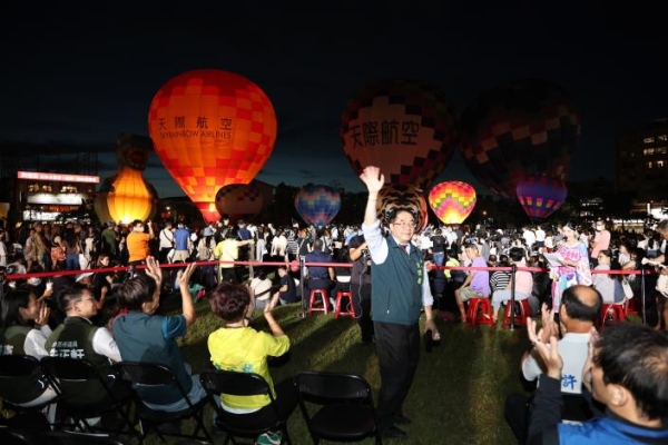2025臺南熱氣球派對登場！市長黃偉哲邀您搭熱氣球、看無人機放鬆一夏