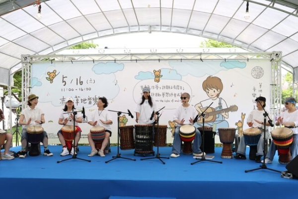 初夏祈願曲－陽光x音樂x夢想　5月16日在「赤峰草地音樂會」遇見凱西　勇敢許個願掀文青熱潮