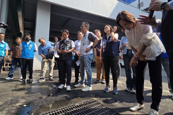 砸15億下水道仍淹水！柯志恩勘查前鎮漁港籲落實改善