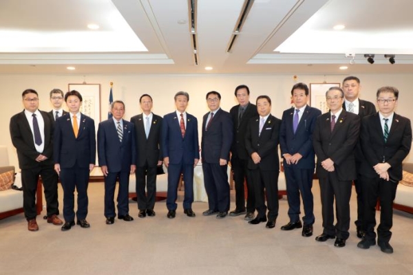 臺日友好升溫！日本那珂市先﨑光市長設「台南道」紀念情誼 黃偉哲盼代代相傳