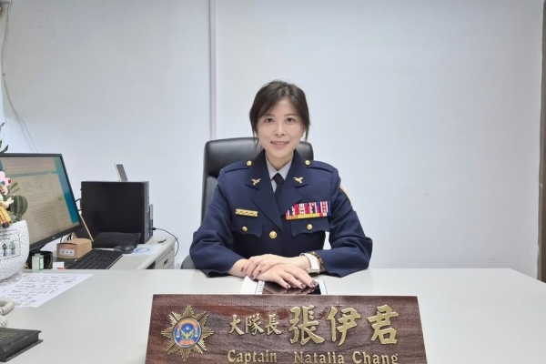 臺大博士張伊君告別警界　「單車美型女」前保三總隊刑警大隊長轉任資策會AI研究院總監發展智慧交通