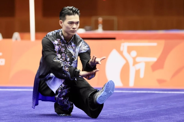 孫家閎亞運武術太極全能摘銀 3度參賽如願抱回獎牌