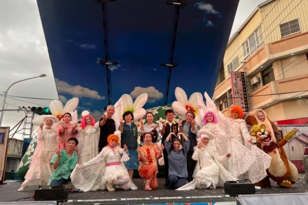紙風車《寶莉回家》學甲熱鬧上演！臺南市長黃偉哲邀市民親子共築育兒友善城市